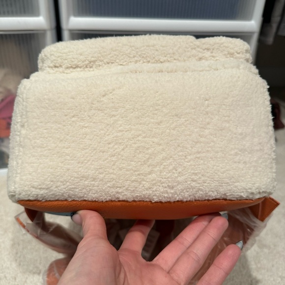 Loungefly Disney Parks Mini Backpack Zootopia Sherpa Patches & Carrot Pen Charm - Picture 9 of 11